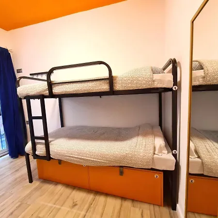 Hostel Arc House Gracia *