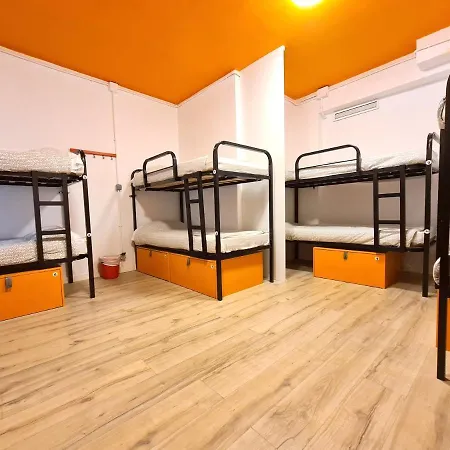 Arc House Gracia Hostel Barcelona